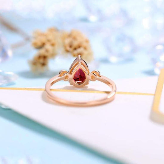 Vintage Garnet Engagement Ring Women Pear shaped Bridal Jewelry Milgrain Diamond Ring Unique Anniversary Gift for Her - onlyone