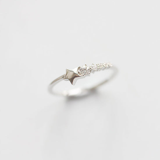 925 Sterling Silver Shooting Star Ring, Tiny Star Ring, Statement Ring, Stackable Ring - onlyone