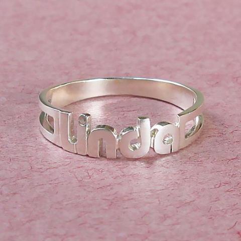 925 Sterling Silver Personalized "Linda" Style Name Ring Nameplate Ring - onlyone