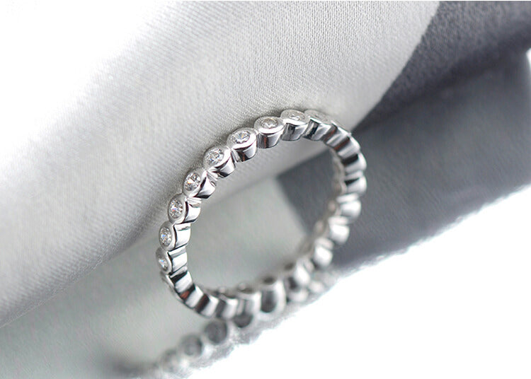 925 Sterling Silver Round Zirconia Ring - onlyone