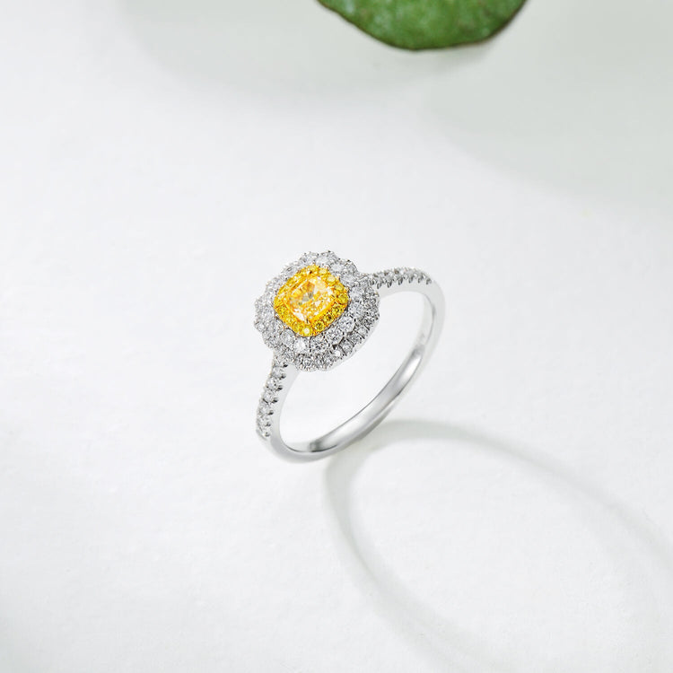 18K Classic Halo Style Yellow Diamond Ring