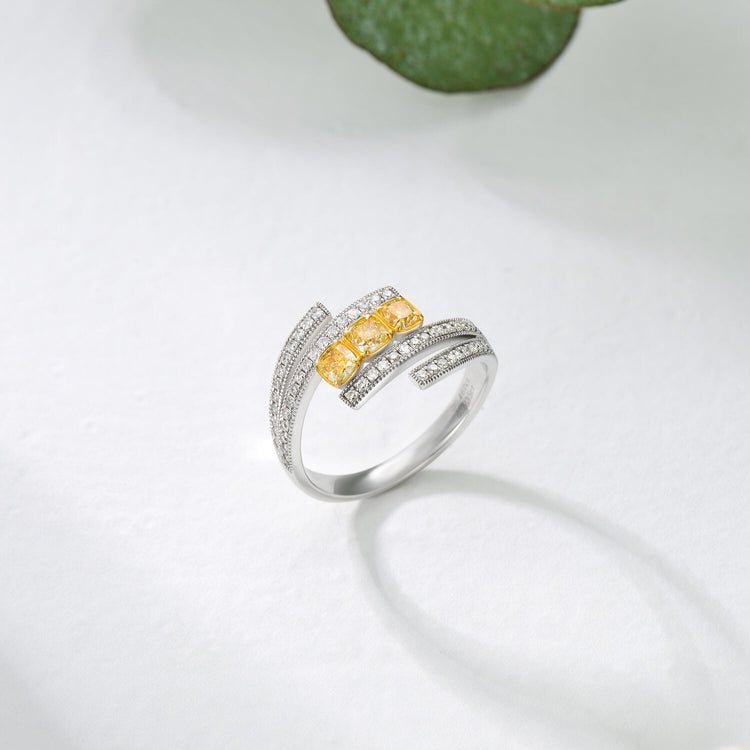 18K Three Stone Wedding Engagement Yellow Diamond Ring