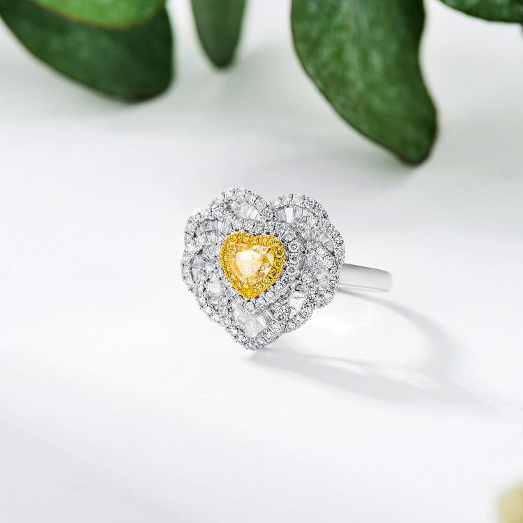 18K Classic Heart Halo Yellow Diamond Ring