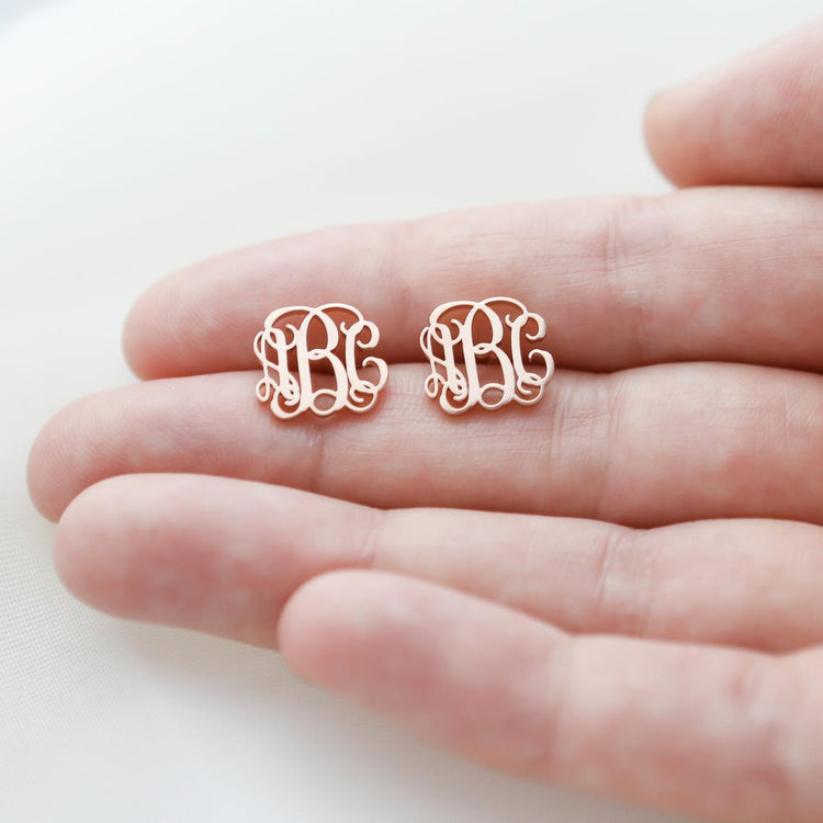 Boucles d'oreilles monogramme personnalisées en argent sterling 925