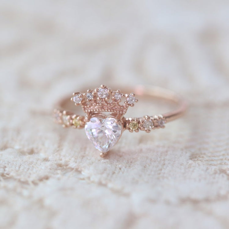 Crown Heart-shaped Birthstone Ring 14K Gold Moissanite Engagement Ring. - onlyone