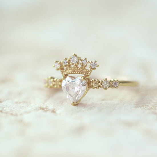 Crown Heart-shaped Birthstone Ring 14K Gold Moissanite Engagement Ring. - onlyone